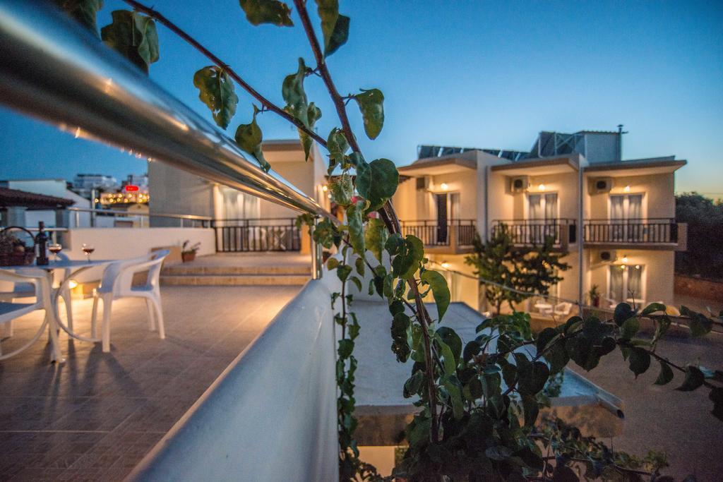 Belvedere Agia Marina 外观 照片
